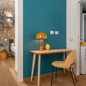 Casa Scalzi , Roma Italia